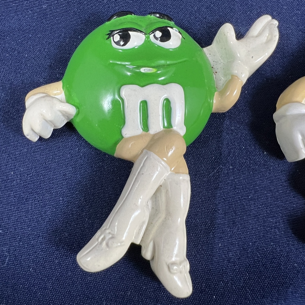 M&M's Magnets Green Yellow Vintage 2003 Collectible Character Novelty Decor - Picture 2 of 6